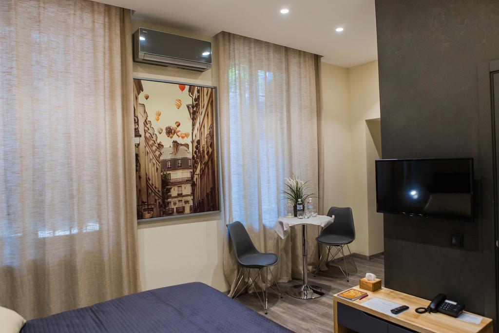 Malon Apartments Odessa Exterior foto